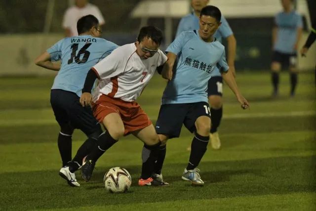 比尔25分太阳4人20+力克老鹰 热火险胜爵士